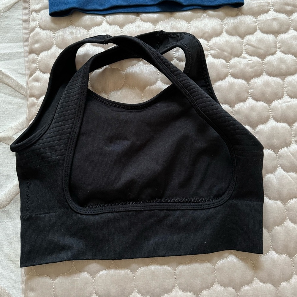 Black Alphalete Sports Bra